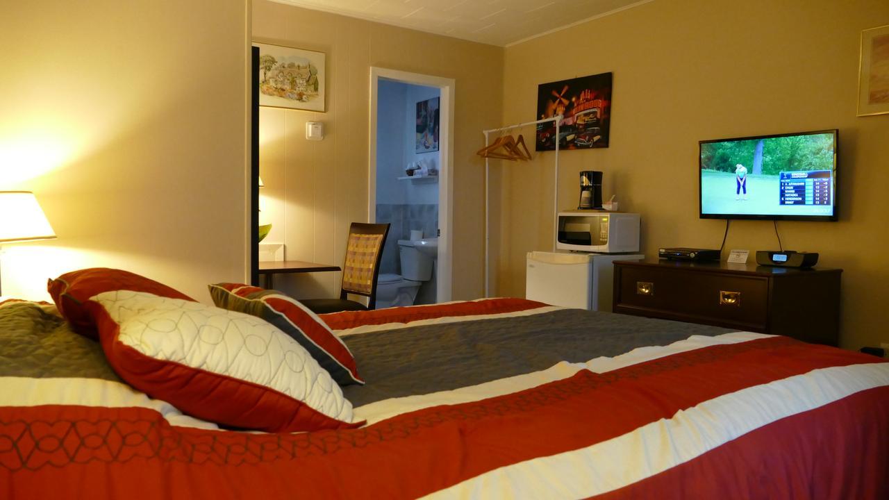 The White Horse Motel Cornwall Екстериор снимка