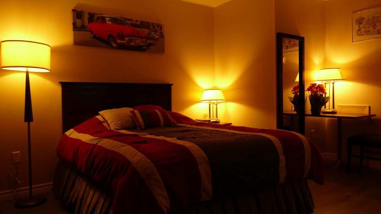 The White Horse Motel Cornwall Екстериор снимка