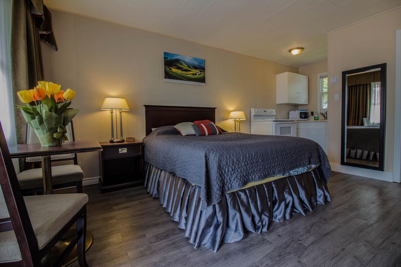 The White Horse Motel Cornwall Екстериор снимка