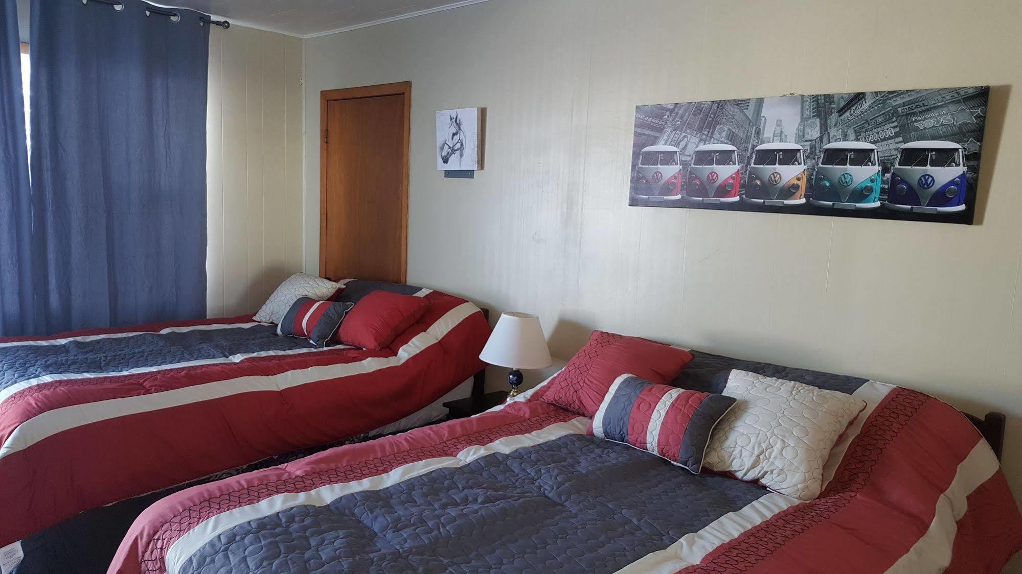 The White Horse Motel Cornwall Екстериор снимка